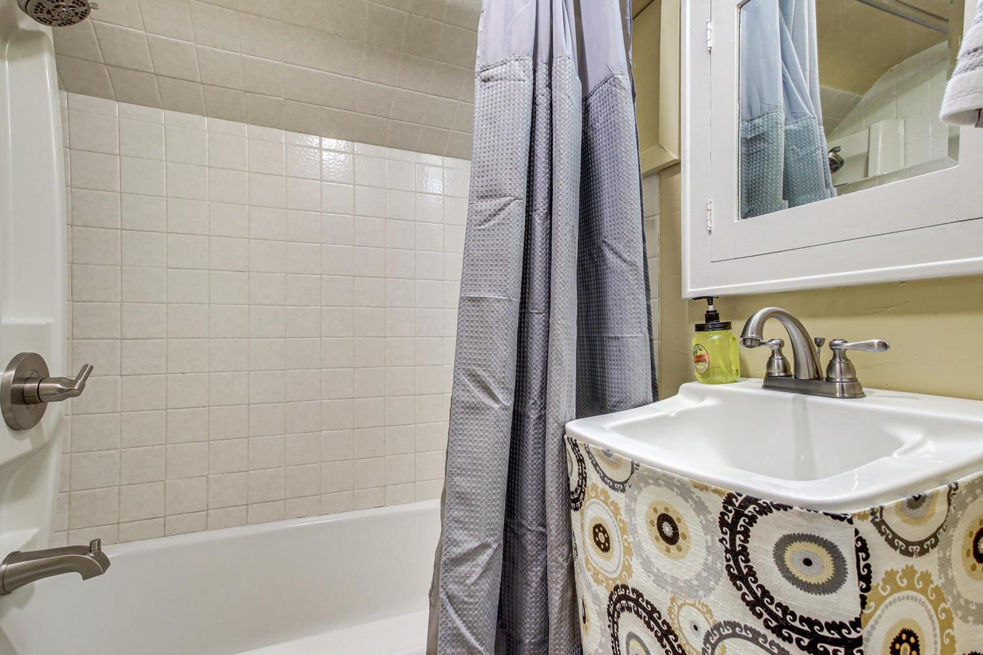 Lavish House With Patio - 2 Blocks To Green Lake! Exterior foto