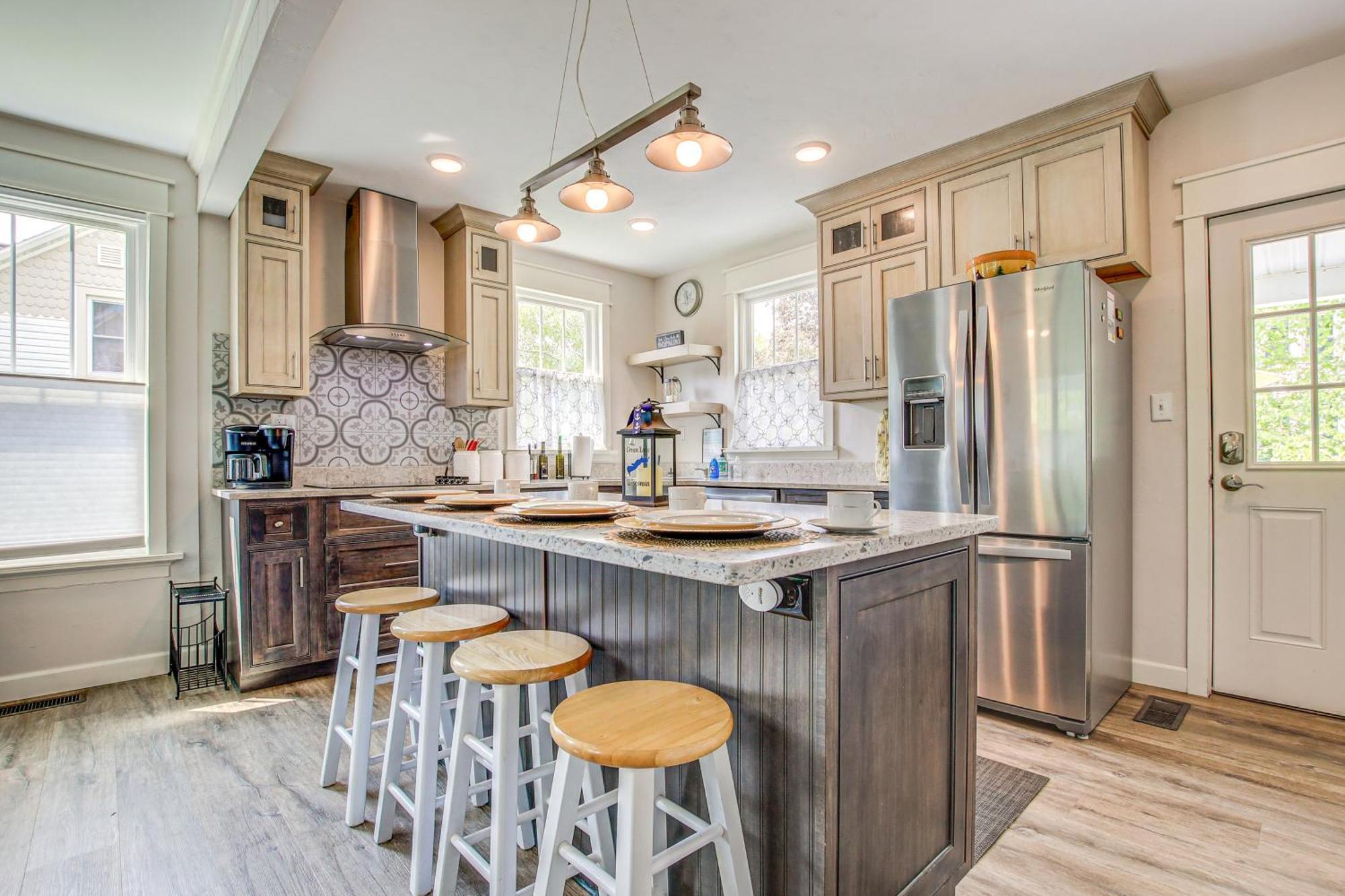 Lavish House With Patio - 2 Blocks To Green Lake! Exterior foto